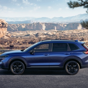 39 2026 Honda CR V Sport Touring Hybrid