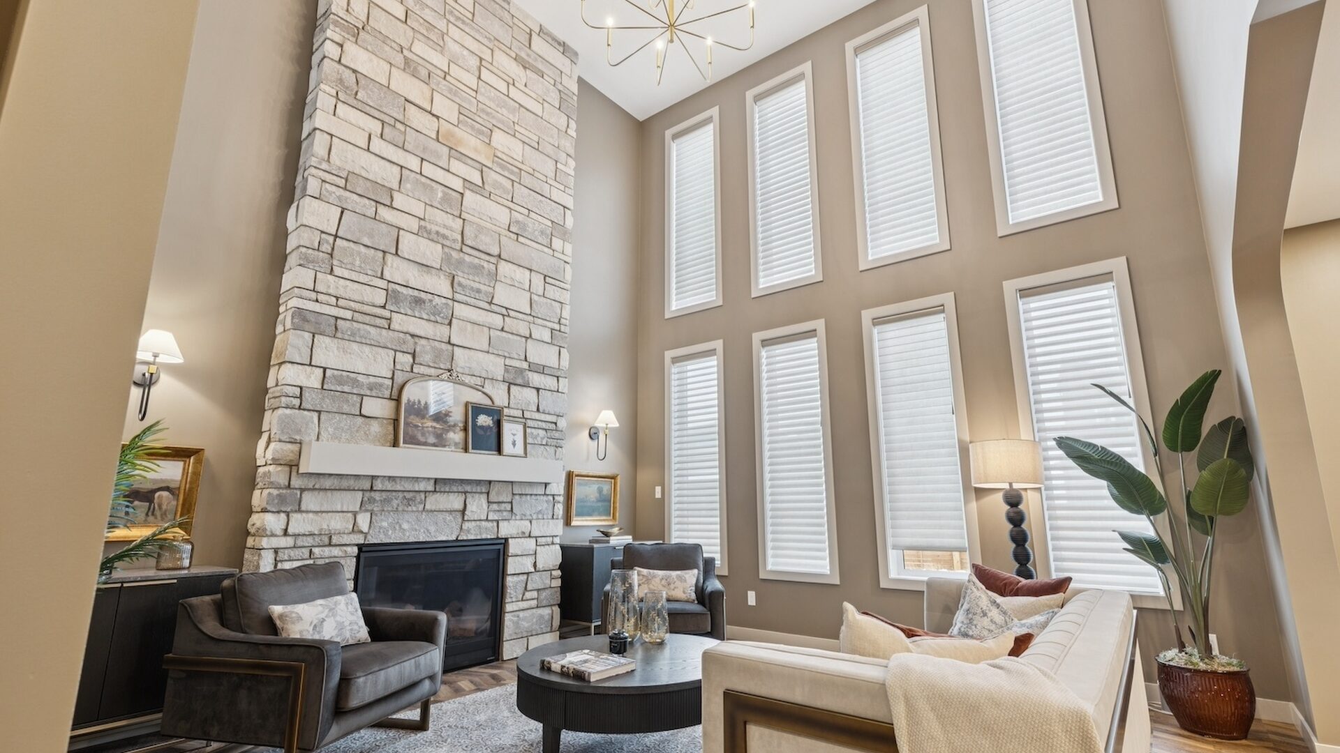 12 08 2025 Stride 684 Devonia Rd W 08