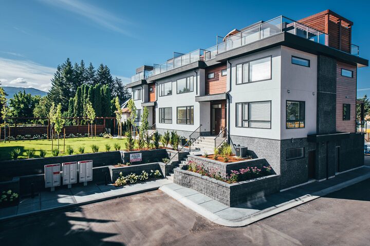 01 Okanagan Condo